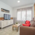 Basic Comfort Apartment Poeta Marquina Pb 2026